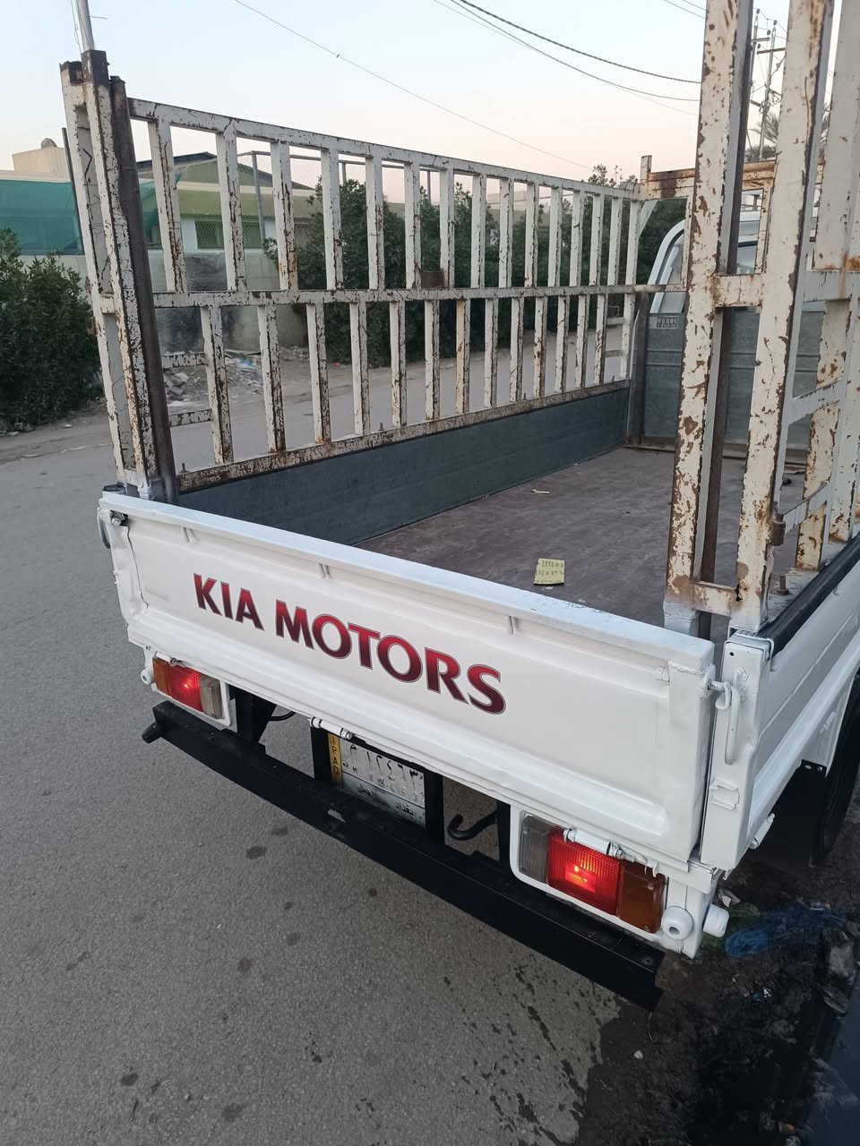 كيا موديل 1996رقم بغداد.
كير ومكينه جدد 8جناكيل 

سنويه جديده لغايه 2028

سياره جاهزه وخير من الله بالعافيه عل الياخذهه

السعر 60وبيه مجال 

***********

0772915744
