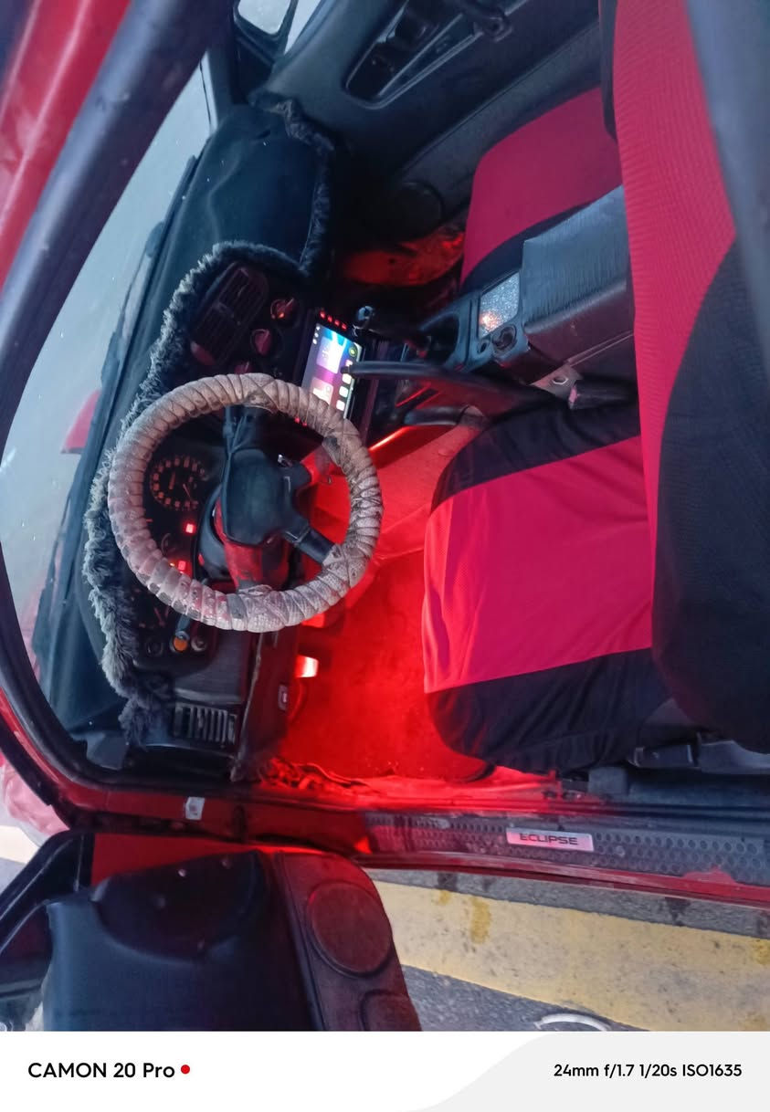 السلام وعليكم للبيع  مستبوشي موديل92
  محرك كير شرط كابون بانزين قفل مركزي 
تبريد تتفئ
بدون صبغ
سنويه لي 29 شرط تحويل
السعر 27 وبيها مجال
***********
***********
