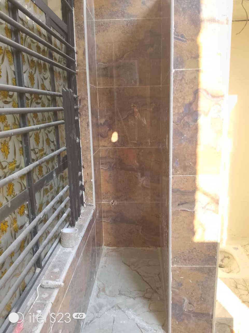 ابو رافت  المصري خلفه سيراميك درجه اولى شغل   درج كاشي مرمر الواح 120 ب 60 بورسلين‏‪***********‬‏متفرغ من اسه
