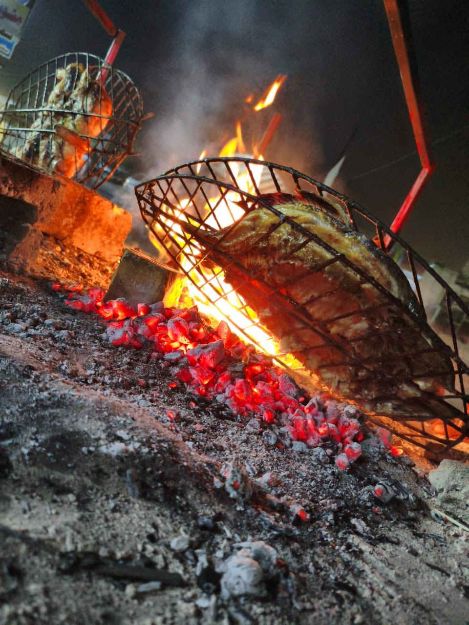 (مشويات و مسكوف النهرين)
سمك مسكوف👌
دجاج🐓((شوي 🔥) 
الاسماك 🐋 والدجاج شوي وبدون شوي 
كل ما تتمناه الانفس موجود

اليريد الحموضه والطراوه وكلشي تلكاه عدنا...
للطلبات
واتساب‭***********  
***********
العنوان اللطيفيه حي المزرعه  

يوجد خدمه توصيل
