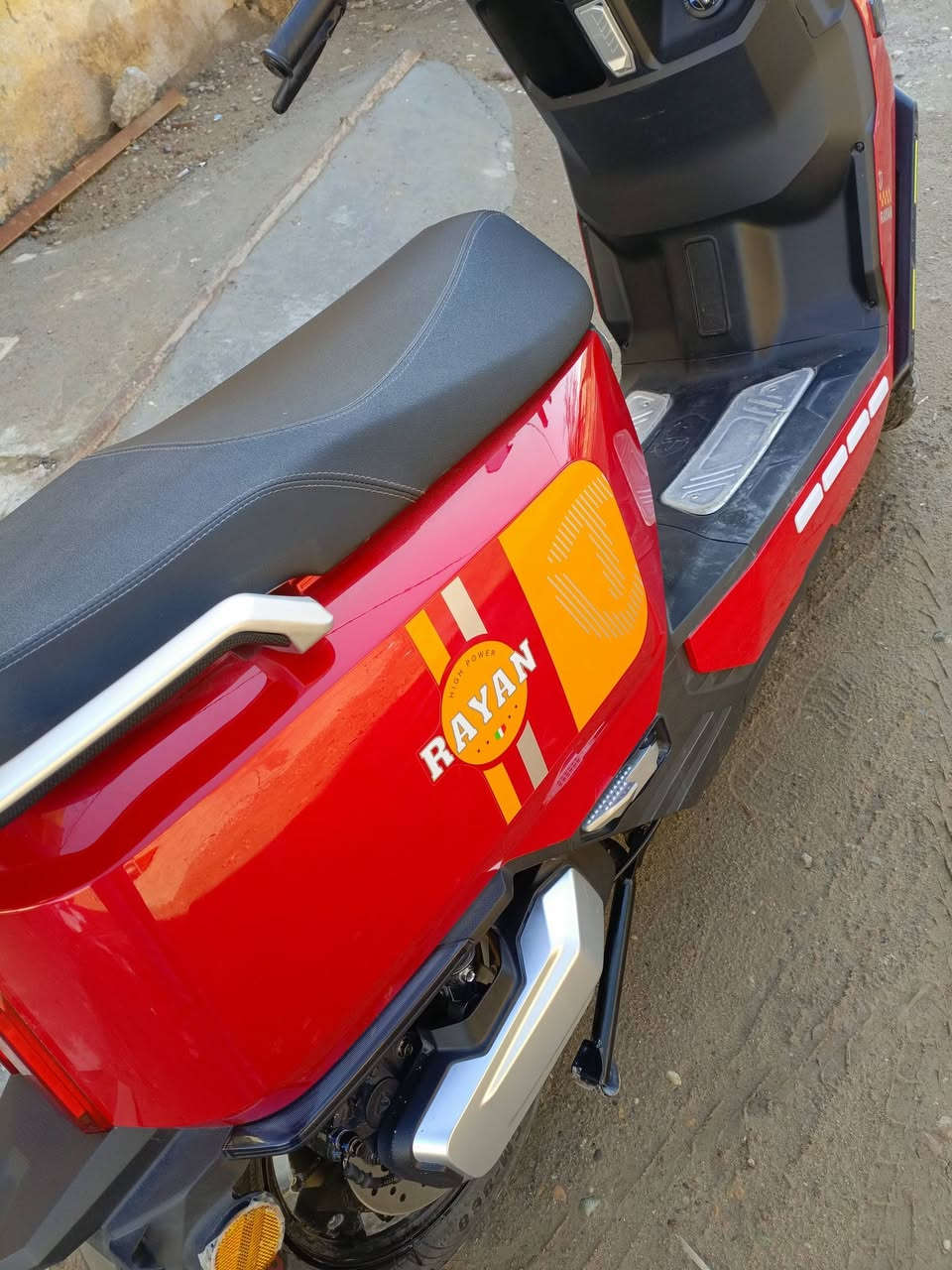 دراجة شحن وحش الكون موديل 2025 استخدام قليل 
اتصال ***********
السعر 875 مع المجال
