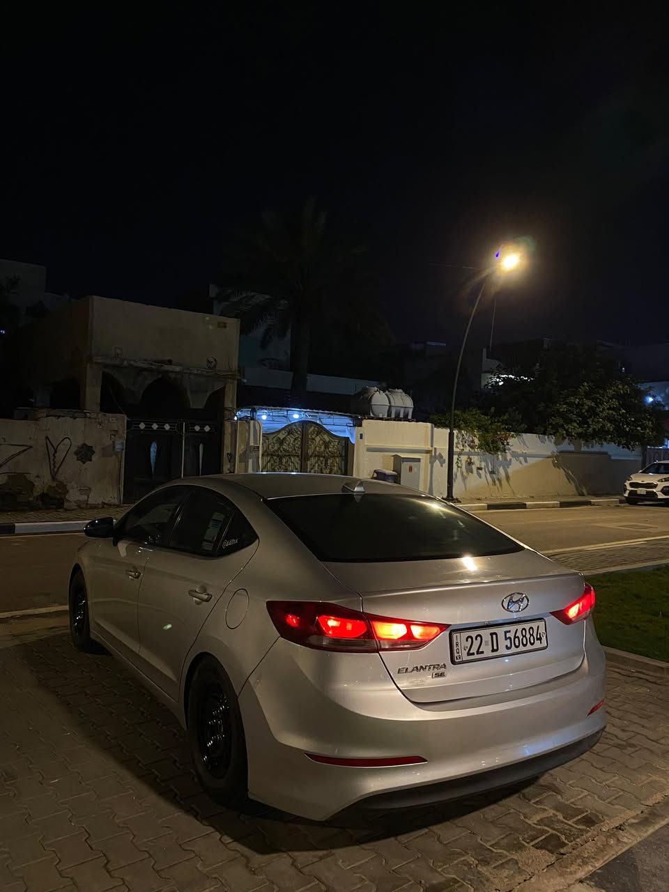 السلام عليكم النتره 2017 كندي كلين جايه كفاله نضربت بالعراق صار شخط ع طول البيبان ورشن ع كد الشخط وبيه بارد قليل رقم أربيل باسمي السعر 125 قفل السياره جاهزه للأخير مكاني البصره  *********** وانه بالخدمه
