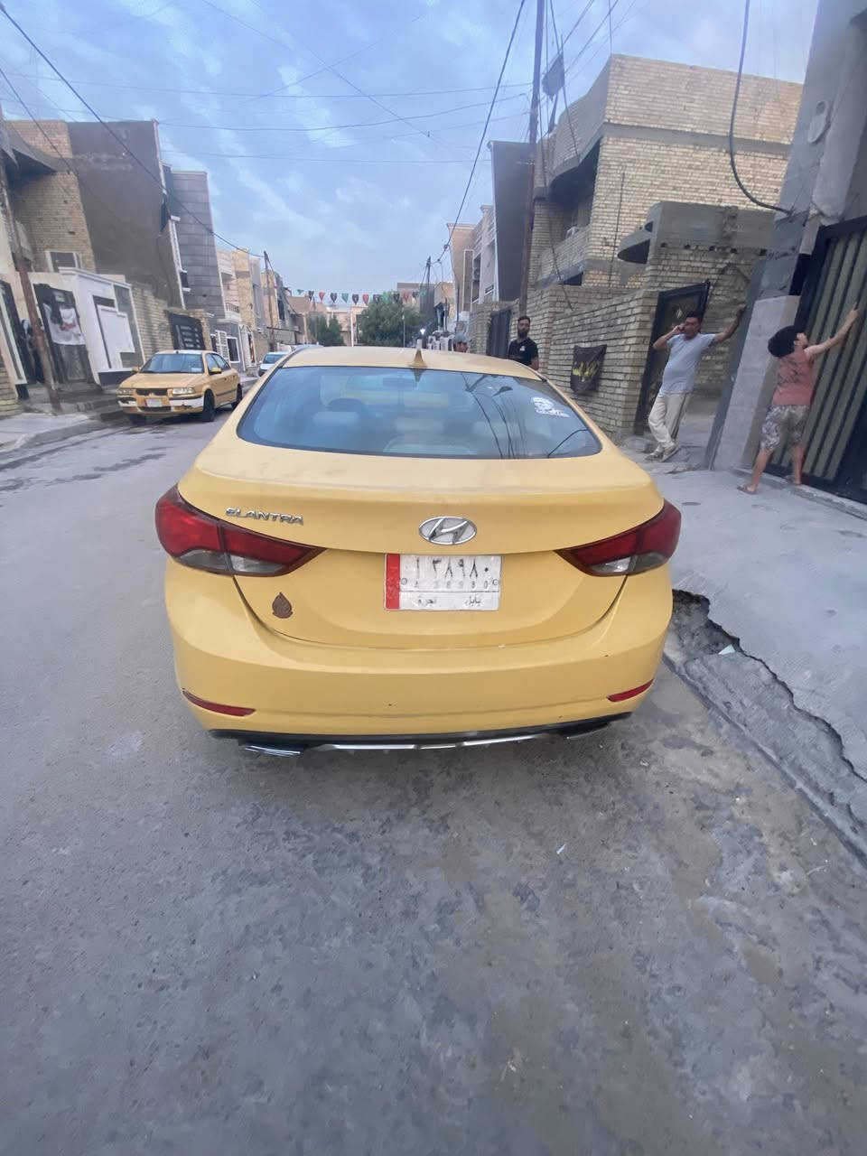 سلام عليكم النترا15وارد امريكي بسمي سياره بيه تبخيرعنوان بغدادسعر82وبيه مجال***********
