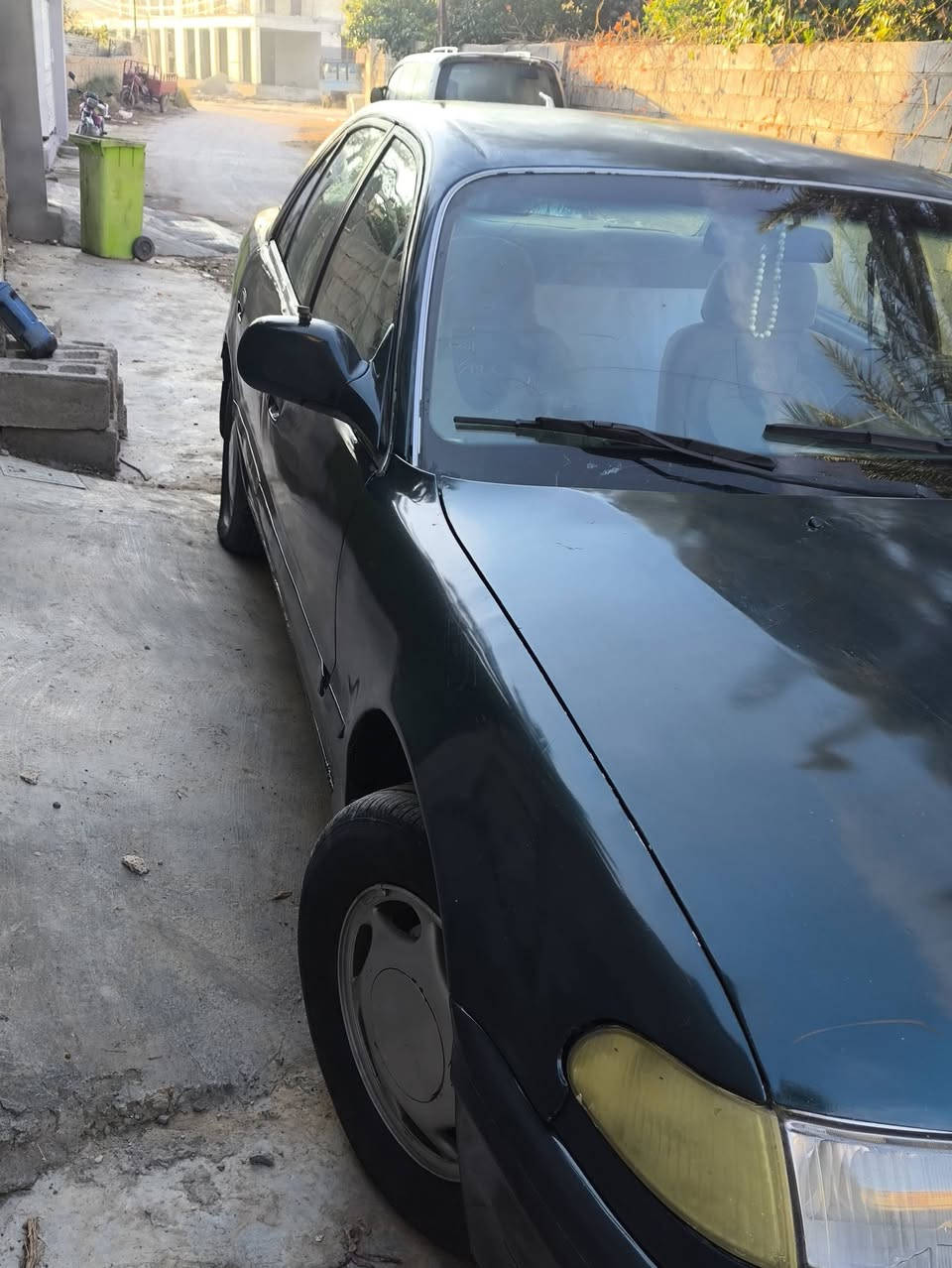 السعر 40
*********** 
للبيع سوناتا 2 موديل 94 رقم ديالى بسمي سنوية جديدة رقم دولي محرك مسكر كير اوتماتيك تخم تاير جديد مصبوغة عام بدون ظربة الشراي يتصل السعر 40 وبيه مجال قليل علما ان السيارة في ديالى بعقوبة ***********
