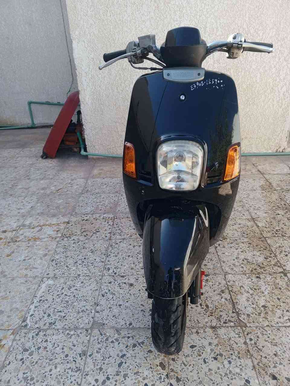 السلام عليكم دراجة بوليس كابريتر برغي مامفتوح لاتنقيص لاتتبخير تأخذها كلشي شغال  بيها ختم واحد للبيع السعر خاص ***********
