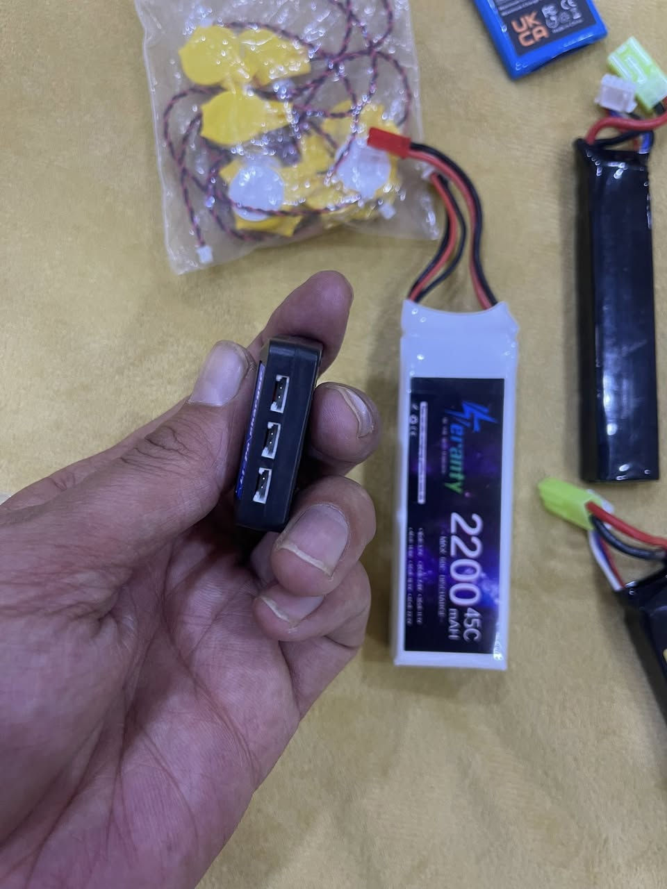 شاحن مع بطاريات للبيع


**إذا كنت صاحب هذا الإعلان وتريد حذفه لأي سبب، رجاءا أرسل رسالة إلى الدعم الفني**