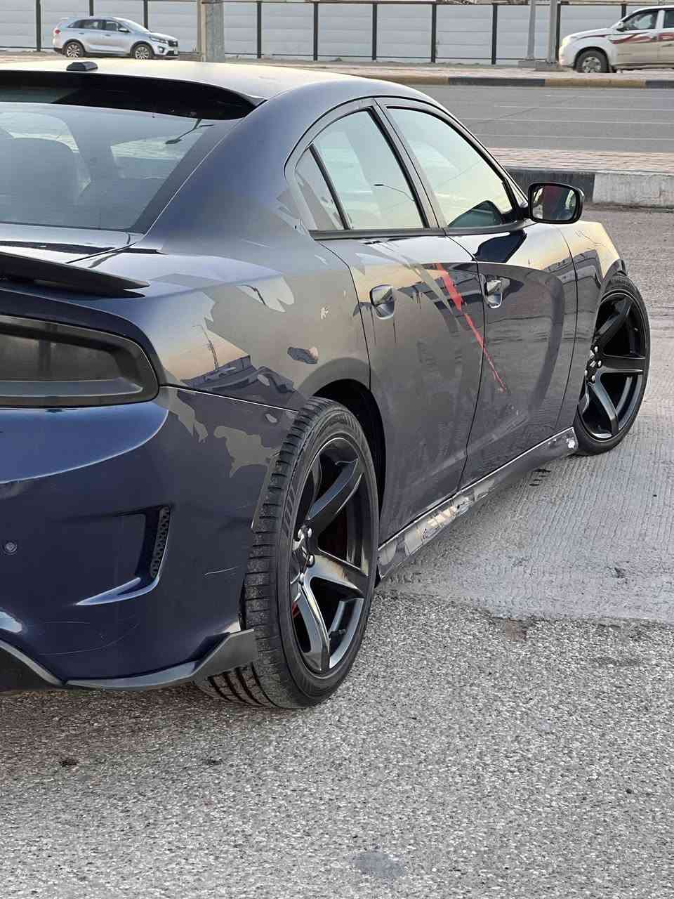 جارجر 2015 srt 6.4 اصل فول مواصفات
جاهزة السياره بيها بنيد صبغ فقط وسونار بالمنشور رقم بغداد تحويل ثاني يوم 
السعر 170 مستعجل  فقط بيع بدون مراوس
***********
