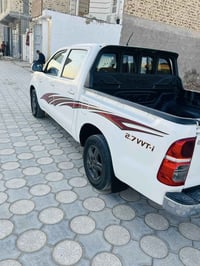 هيلوكس تيوتا موديل ٢٠١٤كير عادي شاصي١٢ قطري وباقي تفاصيل  داخل  السونا...