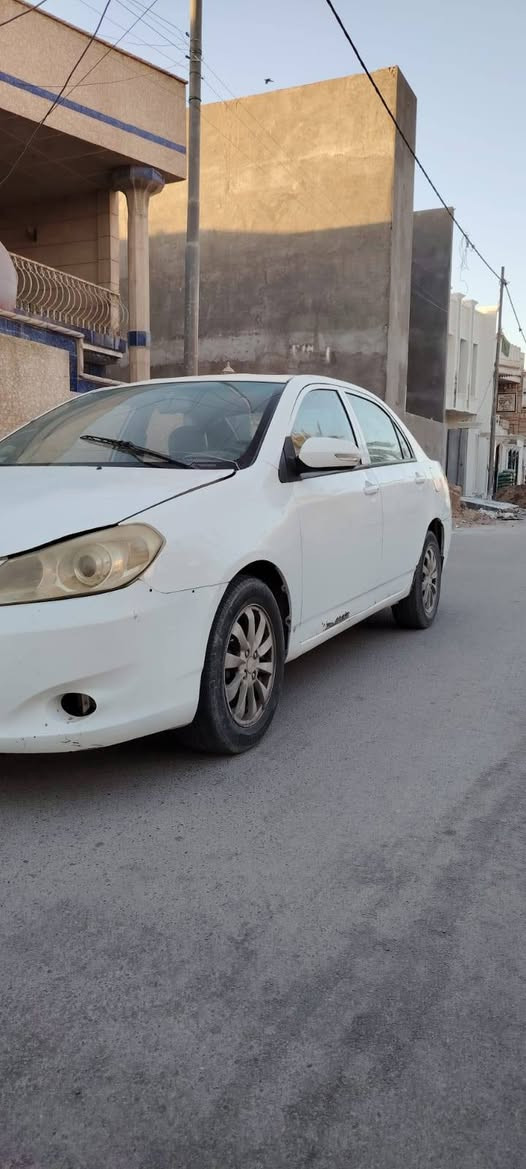 سلام عليكم بيوايدي ٢٠١٣ سيارة بدون لوحات مطلوبة مصرف كير ومكينة بيهة مال كورلا كير اوتماتيك معروضة ب ١٢ ورقة وماكو هيج سعر مكاني واسط عزيزية لستفسار ***********
