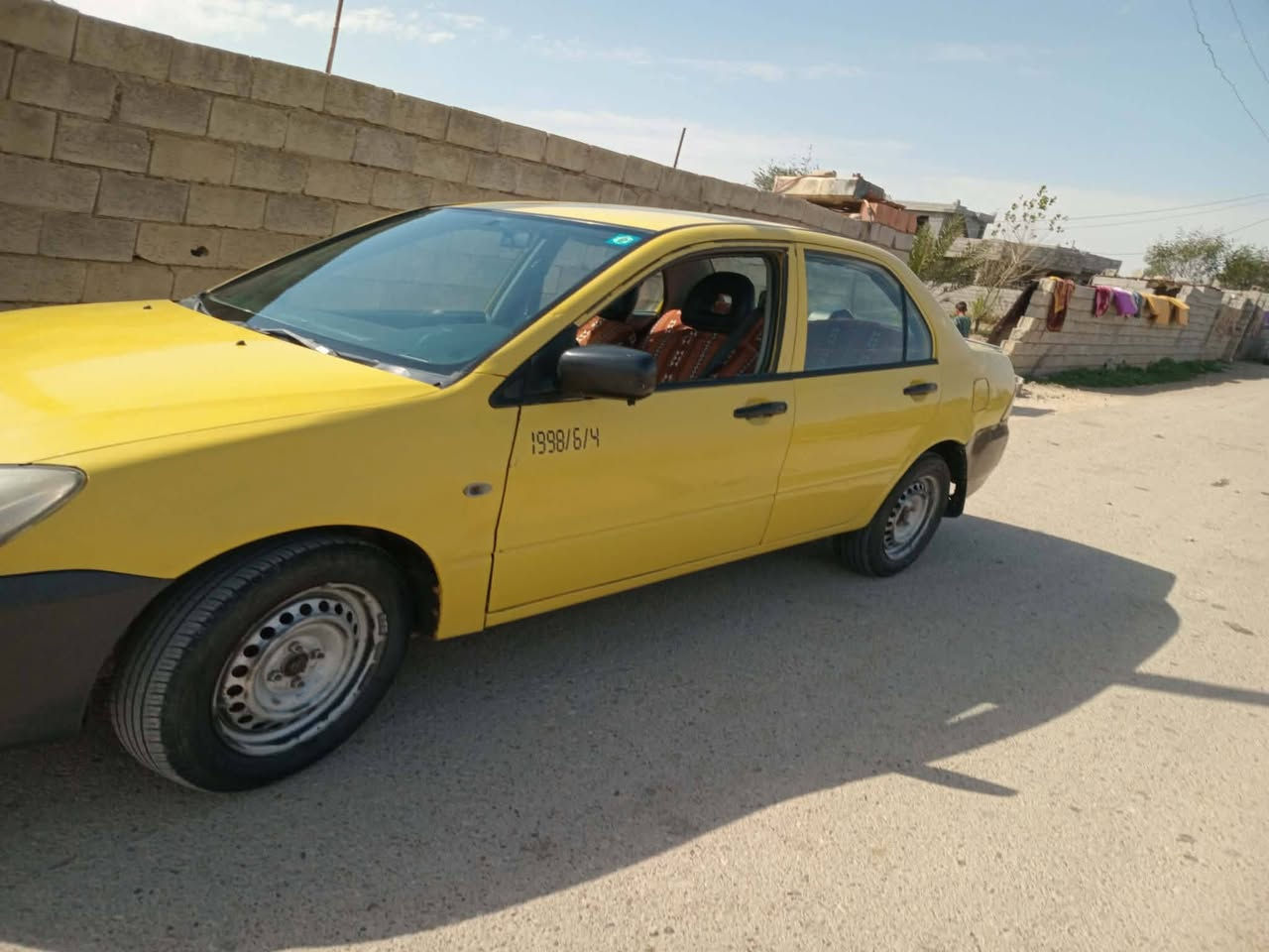 سلام عليكم للبيع لانسر 2010 اجره رقم ديالى بأسمي سياره جاهزه كير عادي محرك لا صرف لاتنقيص سنويه وارقام جديد انكليزي شرط تحويل والغرامات سعرها مكاني الخالص   اي استفسار اتصل ***********
