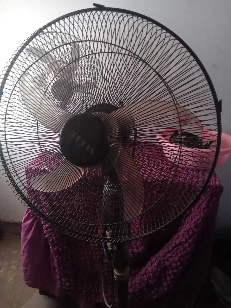 بنكات للبيع فقط يحتاجن تبديل مروحيات


**إذا كنت صاحب هذا الإعلان وتريد حذفه لأي سبب، رجاءا أرسل رسالة إلى الدعم الفني**