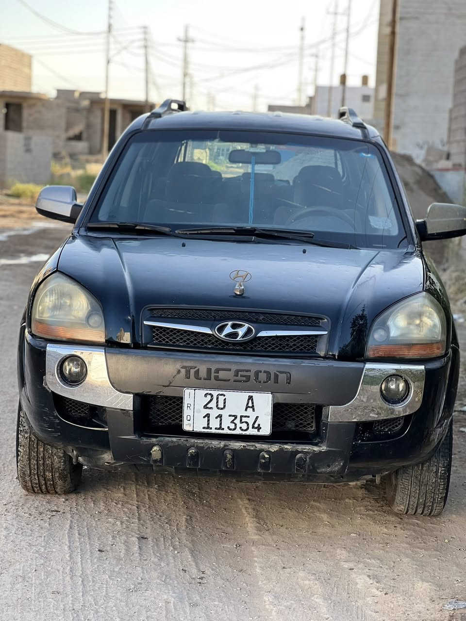 توسان ٢٠٠٩ بسمي مكينه ٢٠٠٠ دوش مكينه وكير جدد تبريد ثلج تخم تاير سياره خليجيه مقفوله من ضربه صبغ بيها حالوب قليل حداديه جديده سعر ١٠٠ بيها مجال شراي يتصل ***********
