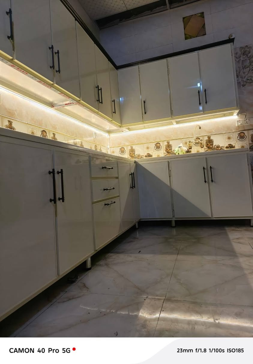 تم إكمال عمل كاونتر المنيوم العزم تركي محشه بخشب مع كابون كريمي مع مرمر اكريمي صناعي سعر متر ب ٣٩٠ مع اناره وتاج تركي
في منطقه ال ابو حسين ال غضب في الجربوعيه الثانيه بيت اخ ابو عبدلله شايف كل خير يارب
***********
