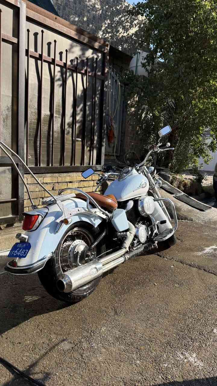 للبيع هارلي شادو ٤٠٠
(مكفوله كفالة عامة )
ستان حساس 
لايت عالي ناص
سطاب بريك 
اشاير 
نكرة بكُل وقت
تانكي نظيف بدون زنجار
عليها اضافة بلوجكترات 
دواسات اكزوز صوته مرتب 
تايرات جدد
نيكل بدون زنجار
الدراجة مناقصه أي شي 
كلشي شغال بيها والدراجه جديدة
سعرها ٢١ وبيها مجال 
مكاني حي الجهاد 
***********
