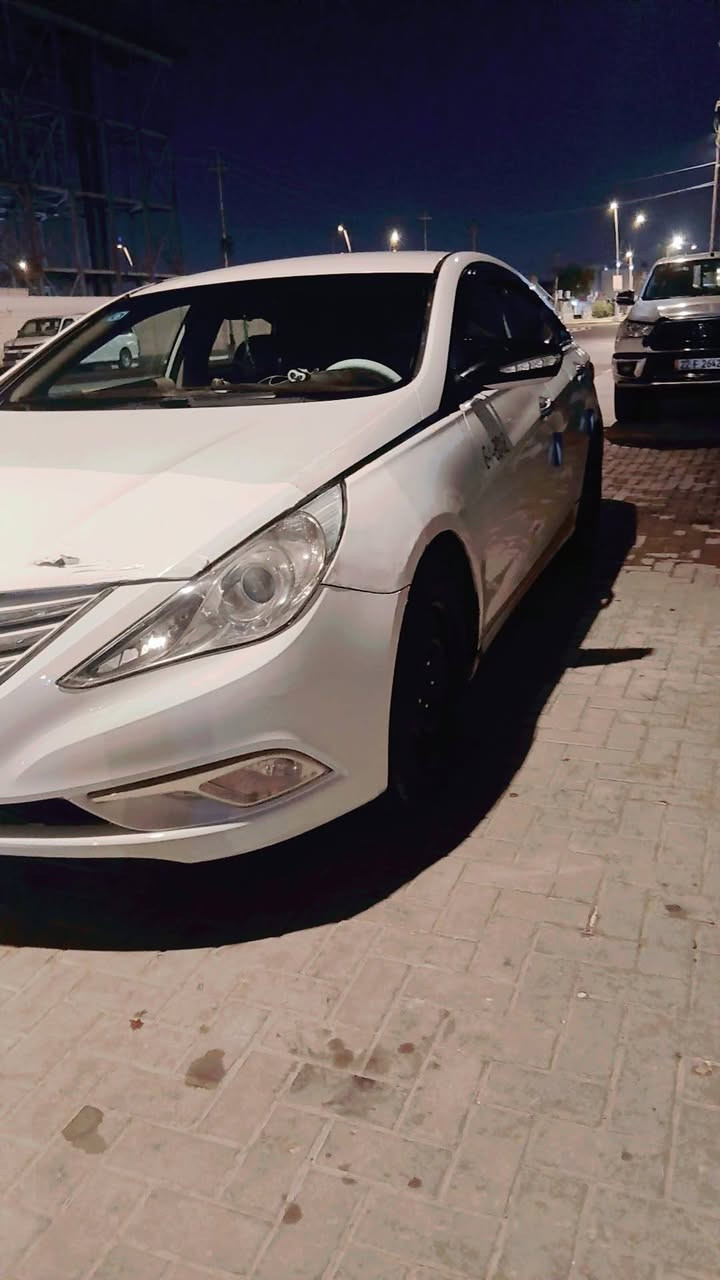 السلام سوناته مديل ٢٠١١ سياره خير من الله جاهزه مجهزه   بيه بابين صبق فقط بدون حادث  ولهلالات معمره  الباقي كفاله   رايده ٩٣ رقم نكليزي بسمي هزه جديده  رقمي ***********
