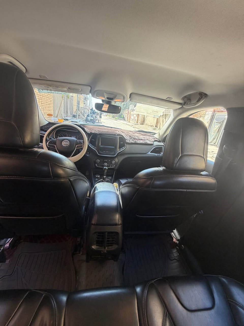 جيب كراند شيروكي بزون Jeep grand cherokee limited 2019

ماشية 11307 mi

صبغ بنيد وجاملغ الباقي مكفول. 

المواصفات فول ١/١ :

- محرك ٤ سلندر اقتصادي جداً

- جنطه كهرباء

- شاشة كبيرة كاربلاي مع كاميرا دوارة

- اشارة بالمري و حساسات نقطة عمياء 

- كشنات جلد هيتر و تحكم كهرباء 

- كشنات خزه ميموري

- ثلاث انظمة قيادة 

- بصمة تشغيل مع بصمة ابواب 

-  حساسات

- هاند بريك بصمة

 
- نظام تشغيل / اطفاء Auto Stop / Star

جديدة وجاهزه بدون نواقص رقم مثنى 

السعر ١٢٢بيها مجال 

عنواني ناصريه مركز 
***********  
(ترهم مراوس ترهم بيع نص بنص مده وترهم اقصاد ) وتدللون علينه ناصرية, ذي قار
