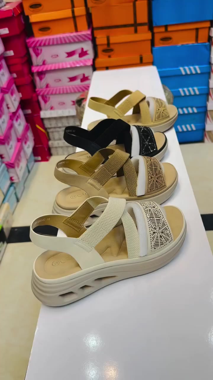 اختاري مايميزك مع #شيك 😍
صندل طبي نسائي ماركة أيرمز المشهورة 
متوفر ب4 الوان وقياسات 37 - 41 ✨

📍المسيب -شارع البلدية -فرع جمانه 2 -مقابل شيخ العود 
يتوفر خدمة توصيل لجميع المحافظات 
 
#اكسبلور_فولو #👠👜  #حقائب_نسائية #احذية_نسائية


**إذا كنت صاحب هذا الإعلان وتريد حذفه لأي سبب، رجاءا أرسل رسالة إلى الدعم الفني**