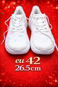 حذاء HOKA Clifton 9 بالة أبيض أنيق ✨ نظيف جدًا مع استخدام خفيف، يوازن ...