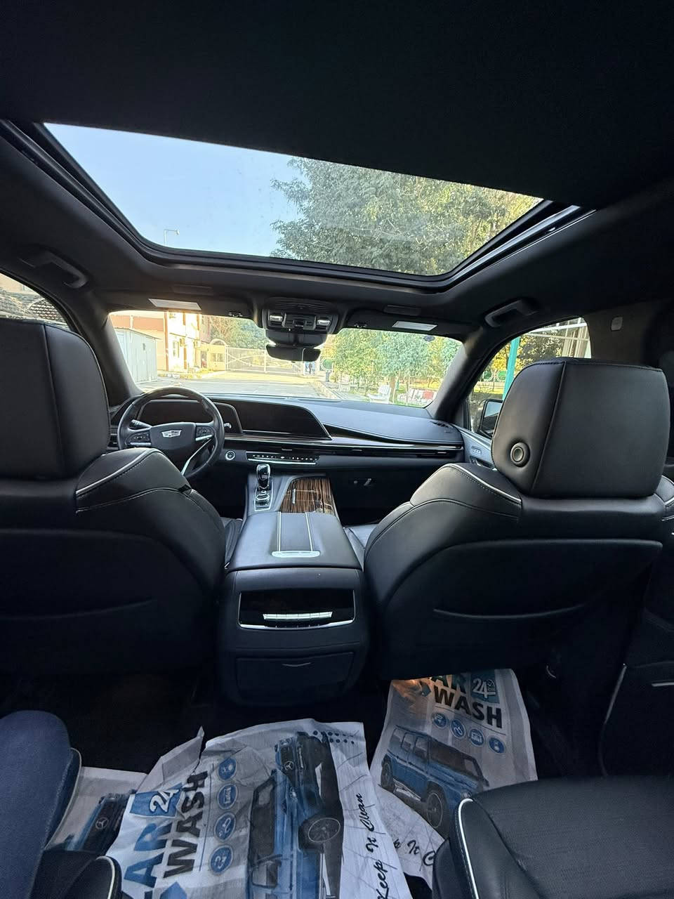 كاديلاك سكاليد
وارد امريكي 
جاملغ وربع بنيد 
موديل 2023 
ماشيه 13 mi
7 راكب 
محرك v8 
6000
بدون رقم 
السعر70000$ 
للاستفسار 
***********
