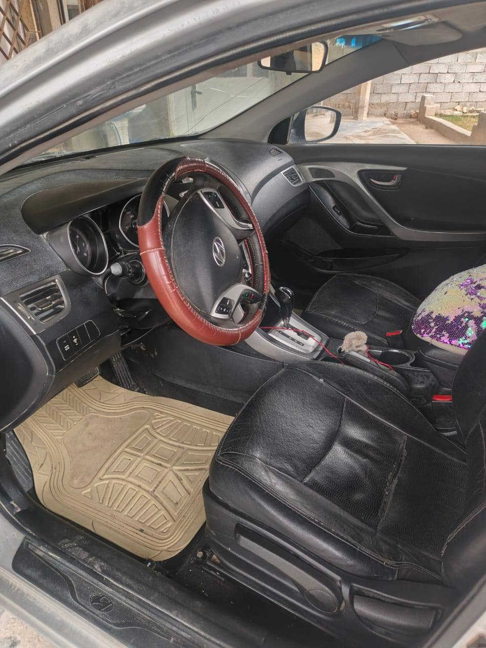 السلام عليكم
النترا للبيع موديل 12 لون سلفر  سياره وارد خليجي  فول مواصفات حادثها جاملق امامي عكس السايق محرك 1600 سياره ما ناقصها برغي سعر 110 
الانتصال :***********
