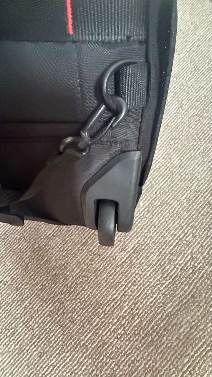 For sale  100$ 
, Samsonite Mysight Wheeled Laptop Backpack 17.3inc 27 L, Black Laptop Backpacks أربيل, العراق


**إذا كنت صاحب هذا الإعلان وتريد حذفه لأي سبب، رجاءا أرسل رسالة إلى الدعم الفني**