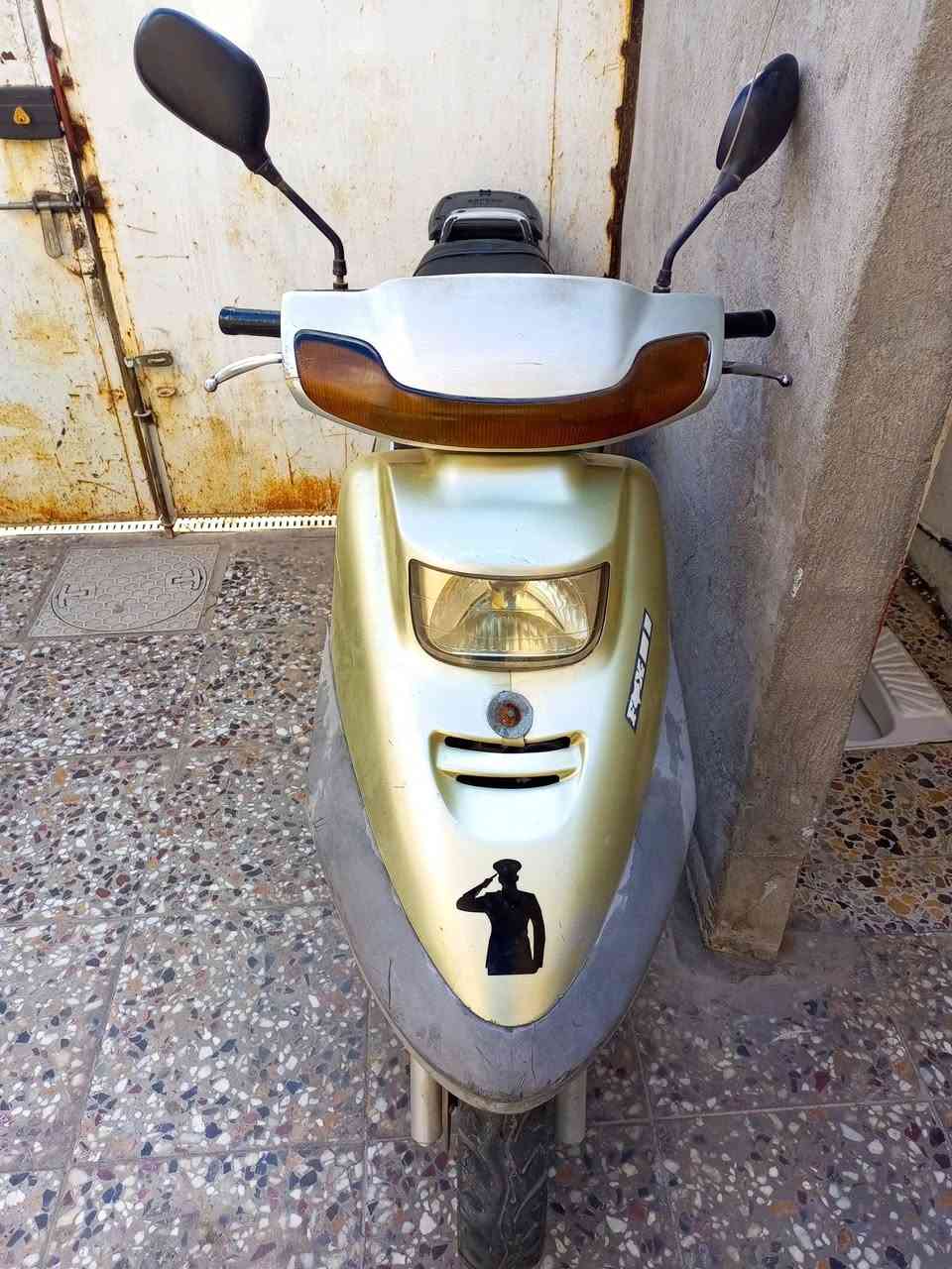 دراجه فضائي مكينه فراشه الدراجه كامله كهربائيات دبلات جديدة باتري جديد بيه كرنك  للبيع السعر خاص هاتف ***********
