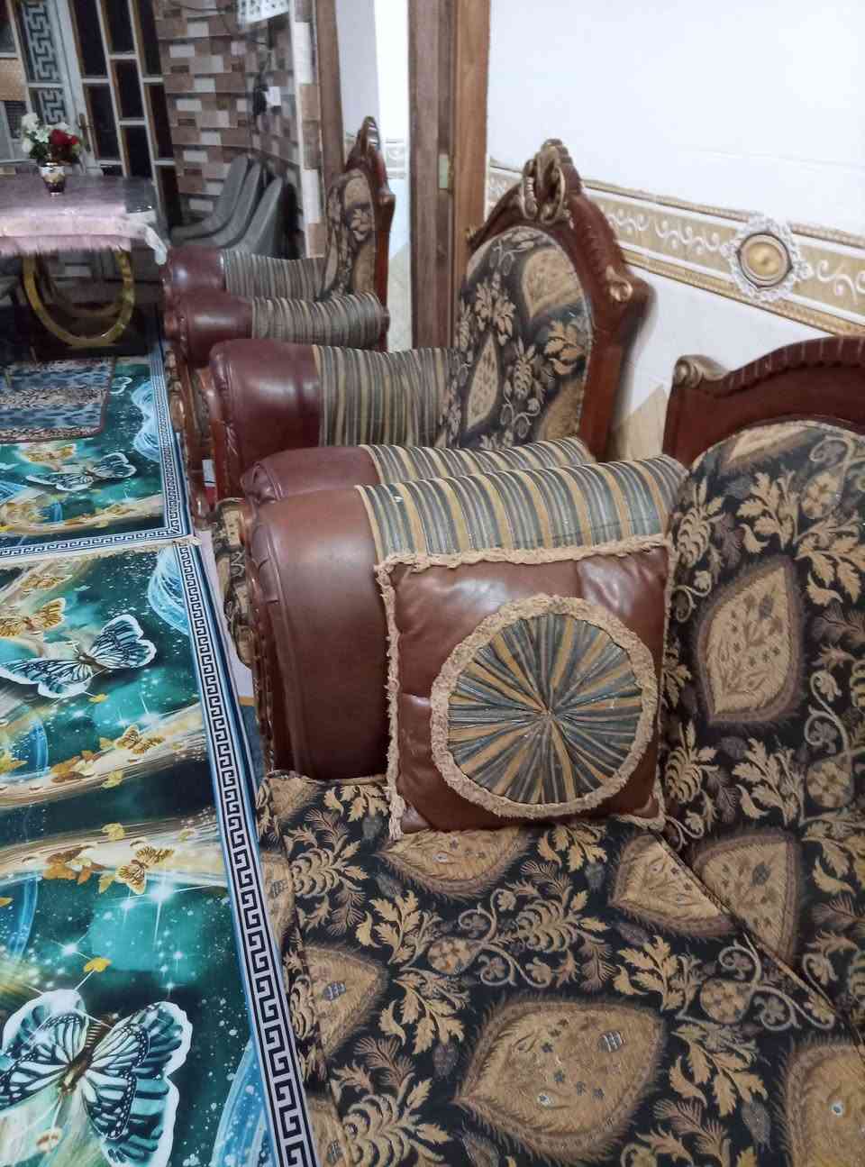 تخم اخو الجديد عشر مقاعد ب450للاستفسار الاتصال على الرقم ***********
