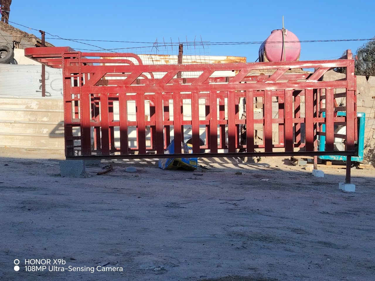 سلام عليكم عندي محجرات ثنين مال كيه فحل (#العنوان كربلاء قرب صيطره 52) جديدات  الرتفاع 110 (التصال  ***********) @إشارة #الجميع
