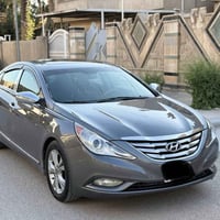 سوناتا موديل 2011 وارد امريكي بيها فقط قطعتين بدون دواخل فول موصفات مح...