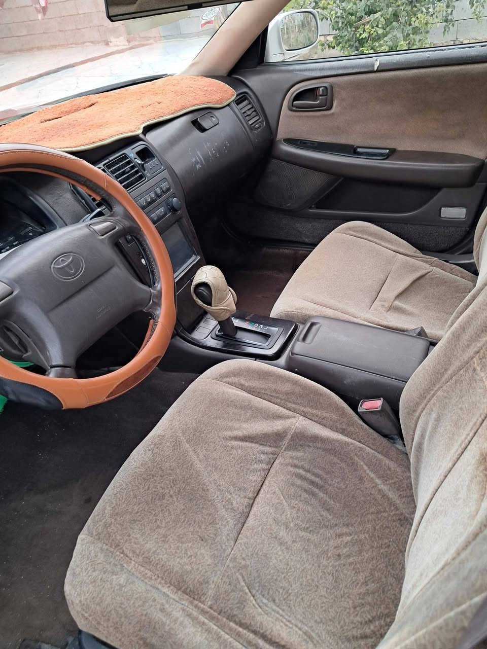 سلام عليكم سياره للبيع ماركه نفخ سياره مكفوله من الكصه ونقل جثه السياره مصبوغه جماليه السعر/  77 /  رقم انكليزي     *********** وبيه مجال
