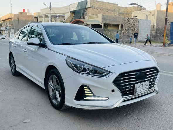 السلام عليكم 
————————
سوناتا 2018. خليجي شركة العامة مكفولة 
رقم بغداد 
—————————————————
مواصفات 
١- محرك ٢٤٠٠ دوش 
٢- كشنات جلد + كهرباء 
٣- قطعتين تبريد 
٤- مري شفط + إشاره 
٥- كامره + شاشة وسط 
باقي مواصفات الشركة العامة 
————————————————————
سياره جاهزه من كلشي ماشية 120 الف كم مكينه وكير على وضع الشركة بدون فتح 
مكفولة من الحادث والصبغ والتبديل 
———————————————————————-
مكانه :- بغداد 
السعر :- 162 
***********
