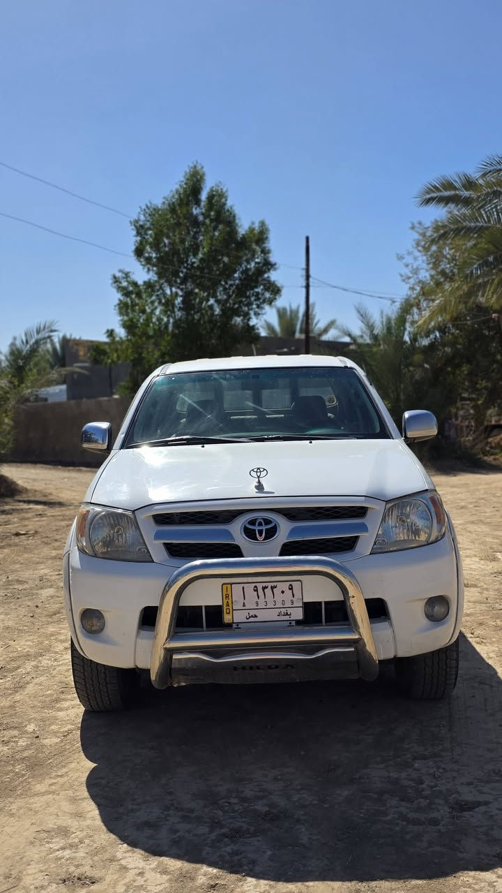 موديل ٢٠٠٦ فور ويل 
سياره نظيفه وجاهزة بمعنى الكلمه كفالة عامه ماعد بارد قليل تحويل مباشره السعر ١٣٨ ورقة مكان السيارة الديوانية الاتصال ***********
