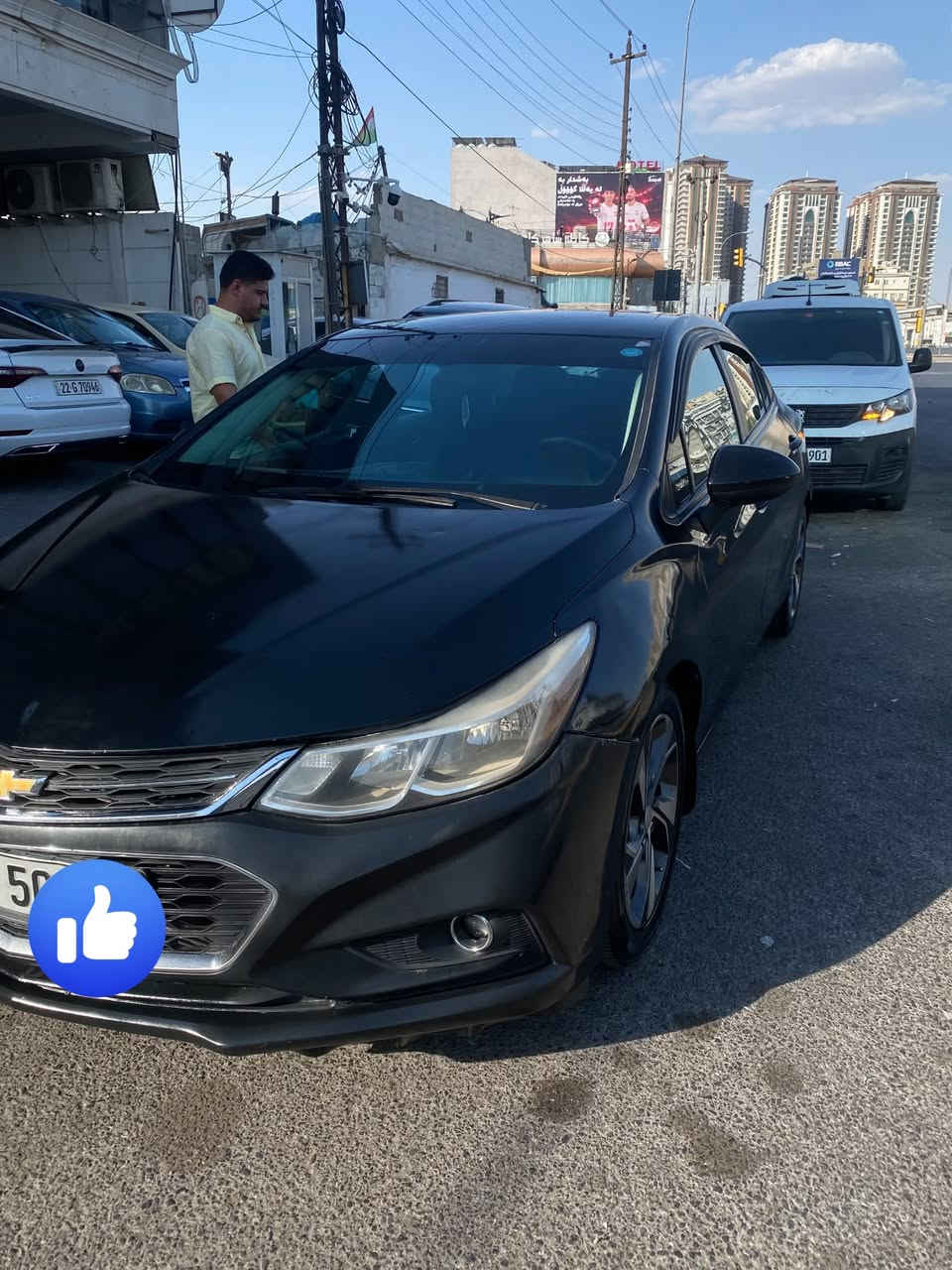 السلام عليكم
شوفر كروز موديل 17 رقم اربيل باسمي 
كير محرك تبريد جديد 
حدادية مالته 80 %
بيه خمس قطع جاملغين امامي وبنيد مغلف فابلون اصلي نفس الون 
والصندوك هم جارد ومغلفة وجاملغ خلفي بجهة السايق جارد 
والباقي كله مكفول أبيه حزام حتى ماتعبك ولاتعبني وكلشي موضح 
السعر 70 وبيه مجال مكانه فلوجة 
***********
