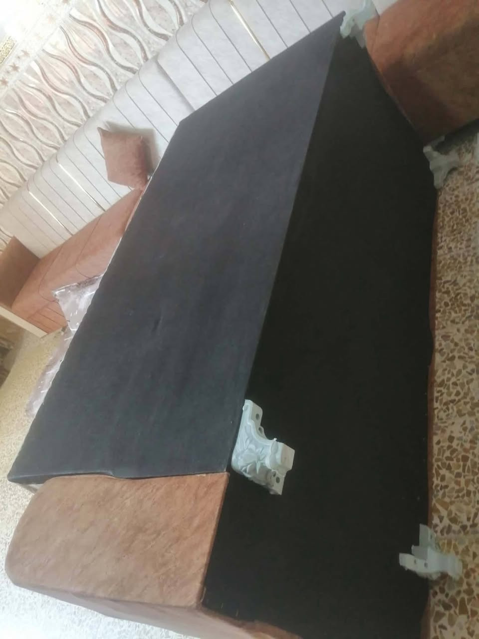 البيع عنوان حي الانتصار شارع 30 شرط نظيف جديد ‭***********

