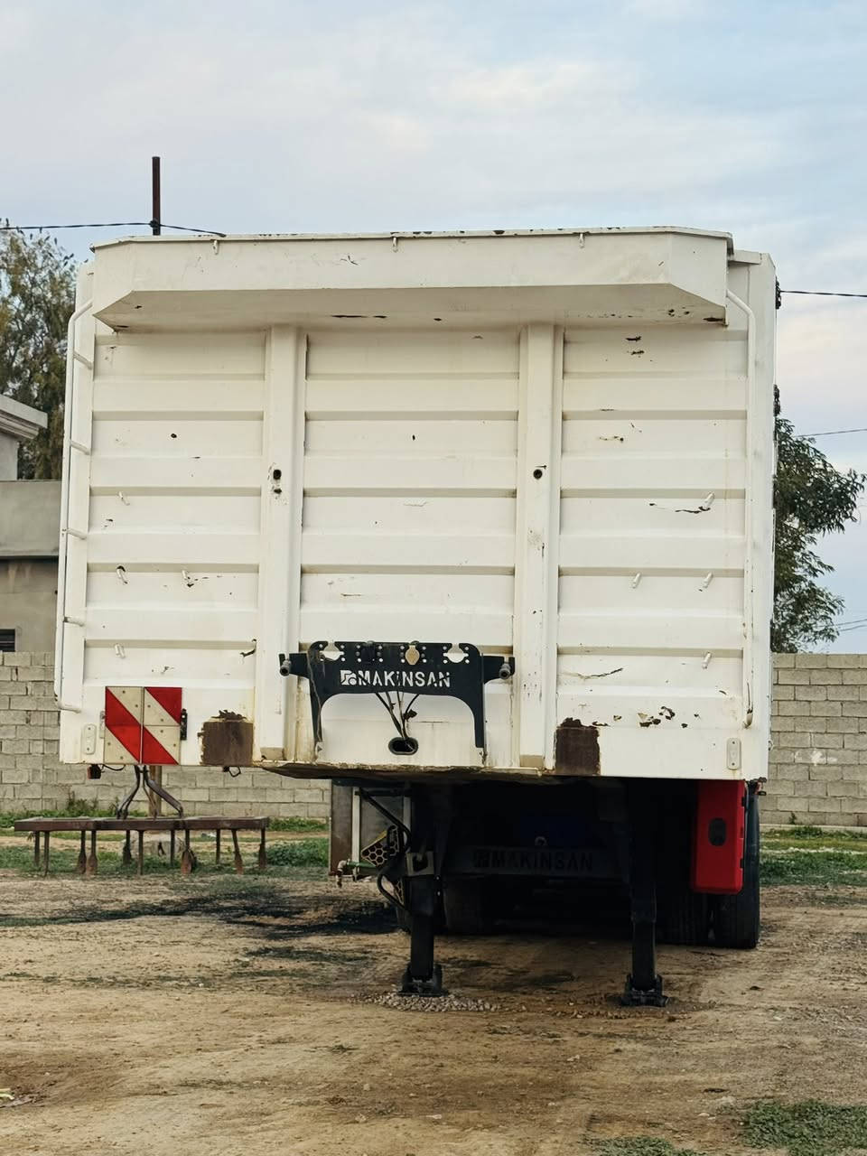 السلام عليكم 
عربانه للبيع 
تركيه ماگنيسان 
موديل 21 
مكفوله 
رقم سليمانيه فصخ وربط 
***********
