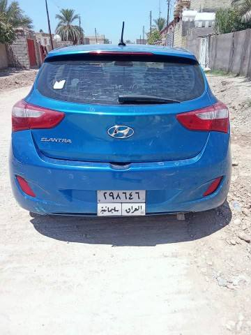 النترا 17هاج باك وارد امريكي رقم سليمانيه حادثة جاملغ الامامي والخلفي الأيمن بيه  أربع قطع صبغ بدون دواخل كير محرك تبريد كله جيد جداً محرك حجم 2000جي دي سنويه نافذه صار سنه السعر 90وبيه مجال مكان السيارة الصويرة رقم موبايل ***********
