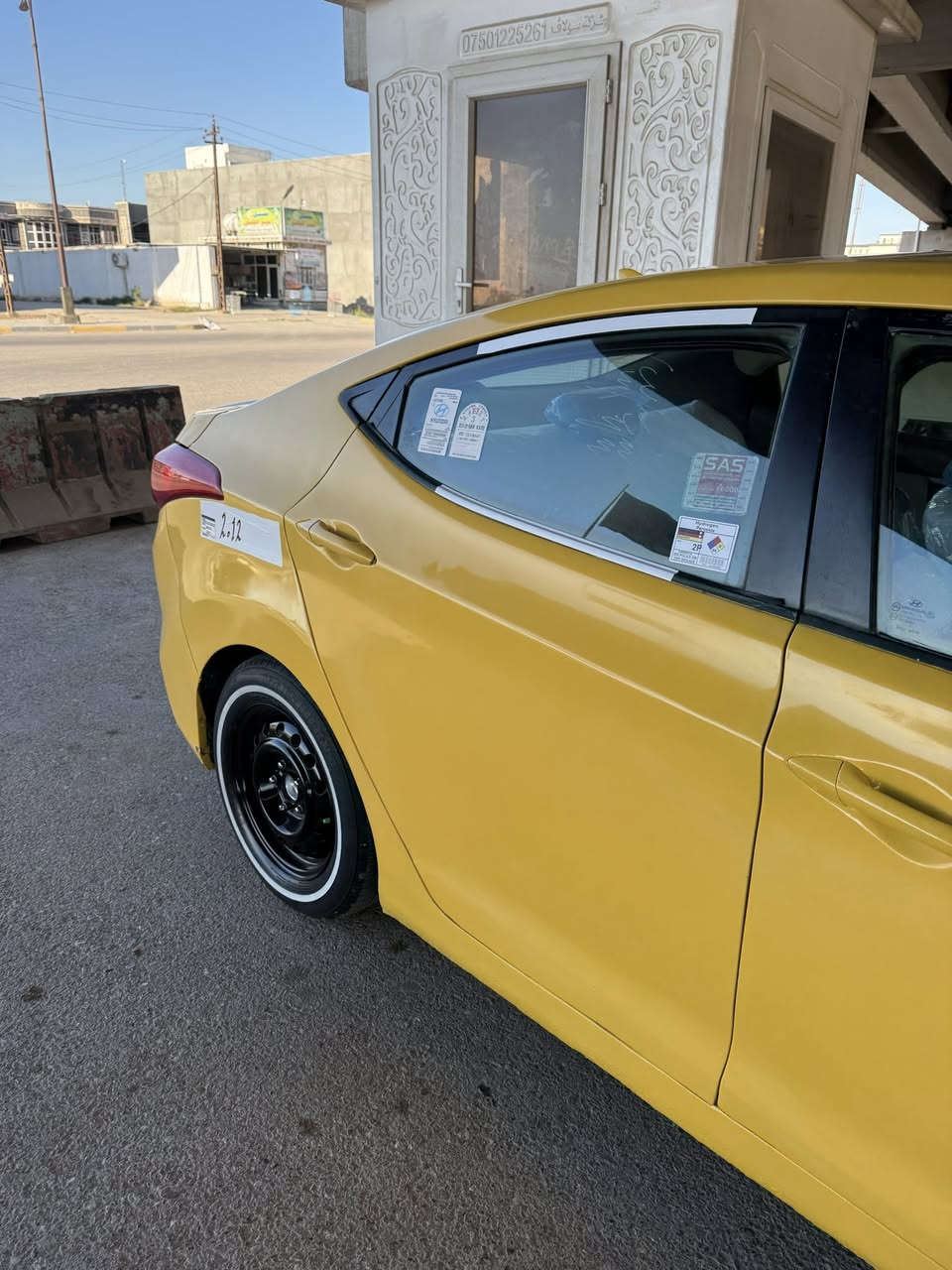 السلام عليكم شباب الانترا 2012 حادثهة دعاميه اماميه فقط سيارة ليبل واحد مكفوله من الضربه رقم بغداد نكليزي مميز بسمي خطهة جوال مصفرة مكينه جديدة صدر امامي خلفي جديد تخم تاير خط ابيض سيارة جاهزة للاخير سعرهة 88 وبيهة مجال بسيط للاستفسار *********** مكاني ديالى بعقوبه
