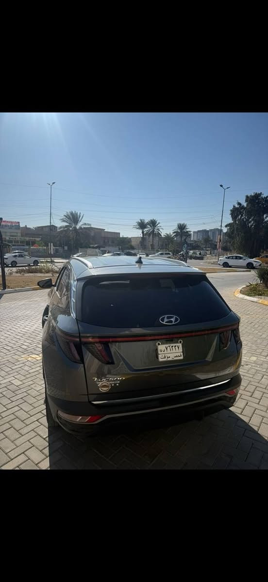 توسان موديل 2022
وارد امريكي مصلح وكامل 
حادث مرفوق بل منشور + رقم الشاصي 
السعر130$
بدون لوحات 🎇🎇🎇
مكان السياره بغداد حي الجهاد 
الاستفسار 
***********
