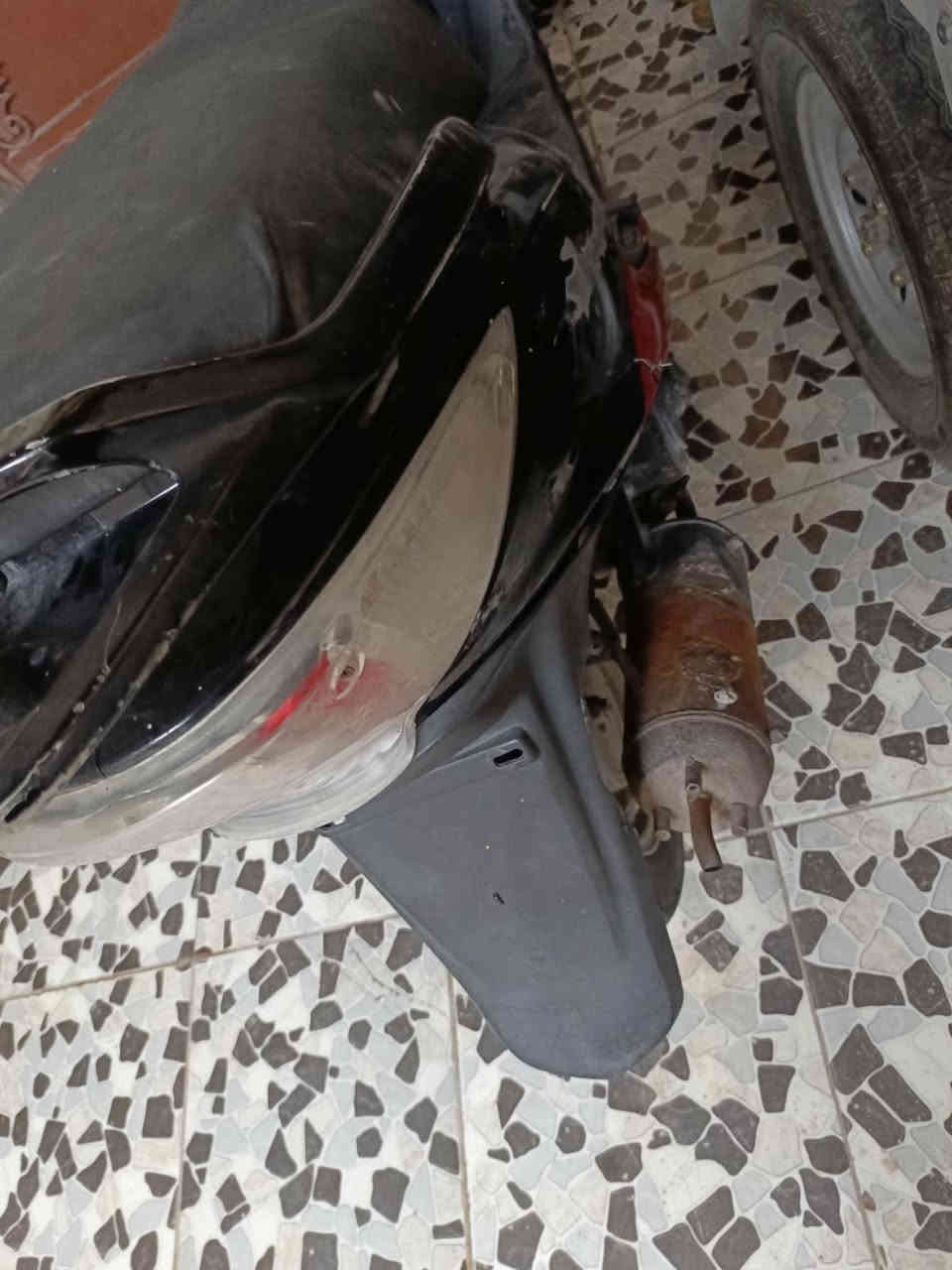 دراجه للبيع جيفور عوزه قبق هندر او ترتيبات تشتغل بس الباتري كاعد ***********
