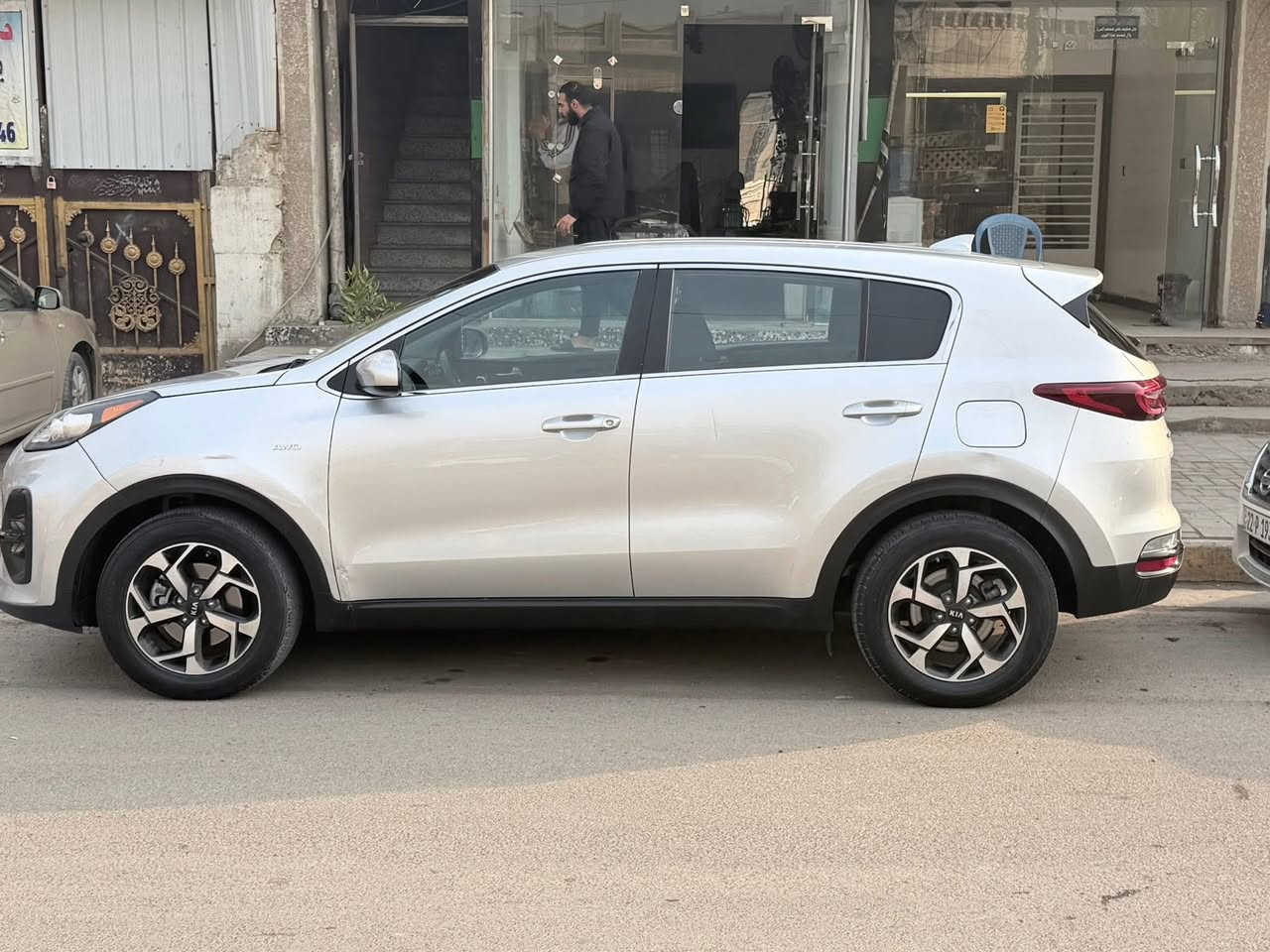 السلام عليكم. للبيع كيا سبورتج فور ويل موديل 2022 رقم أربيل بأسمي وارد أمريكي نص فول حادثها بارد فقط بدون قطرة صبغ سعرها 18,500$ الشراي يتصل ***********. غير متواجد ع فيس
