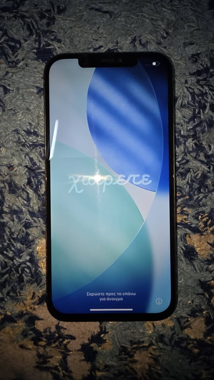 السلام عليكم ايفون 12 برو ماكس ذاكرة 512 مبدل شاشة وبطارية وظهر مفلش للتواصل ***********
