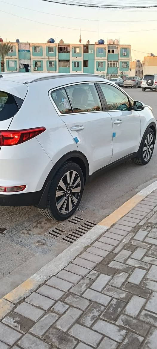 السلام عليكم سبورتج 2018 خليجي
مكفولة من الصبغ ول تبديل مكينه 2000

دوش

كير مكينه  مكفولات

مواصفات مري شفط اشاير بل مري

حساسات زراك مي دعاميه

مكان بغداد

رقم الهاتف ***********
