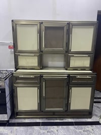 كاونتر • المنيوم • نضيف