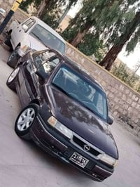أوبل فيكترا • 1992 • أربيل كويسينجاك