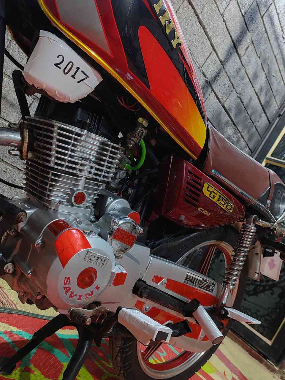 للبيع موديل 17 ورقه وحده بدون كمرك السعر 575 وبي مجال مراوس حسب القناعه للاستفسار *********** المكان الرمادي الشراع
