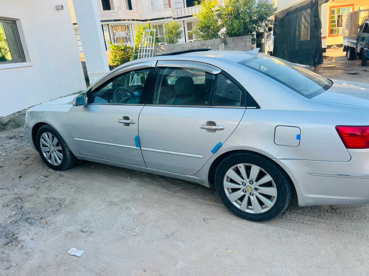 سلام عليكم سوناتا أمريكي داخله كلين صبق جاملق امامي فقط فتحة  سعر 120و بيهة مجال  رقم ***********‏العنوان ابوً  غريب
