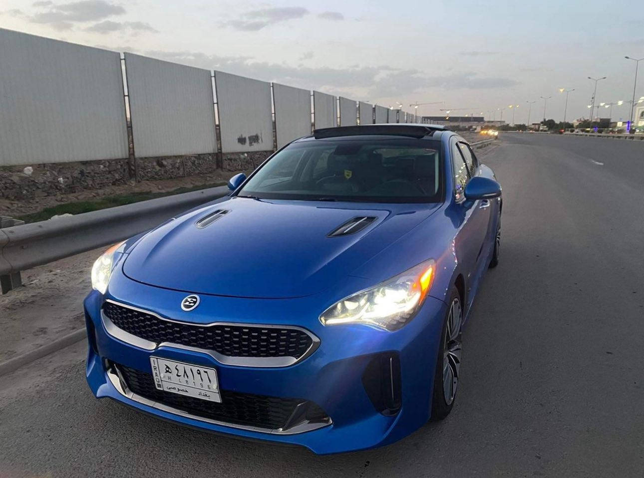 السلام عليكم 
ستنكرر موديل 2018 للبيع رقم بغداد 
فول مواصفات بانوراما 1 /1  
محرك 4 سلندرر تيربو 
السعر 13.500 
للاستفسار اتصل ***********
