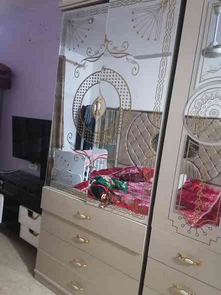 غرفه نوم تركي اخت جديده للببع 
***********
