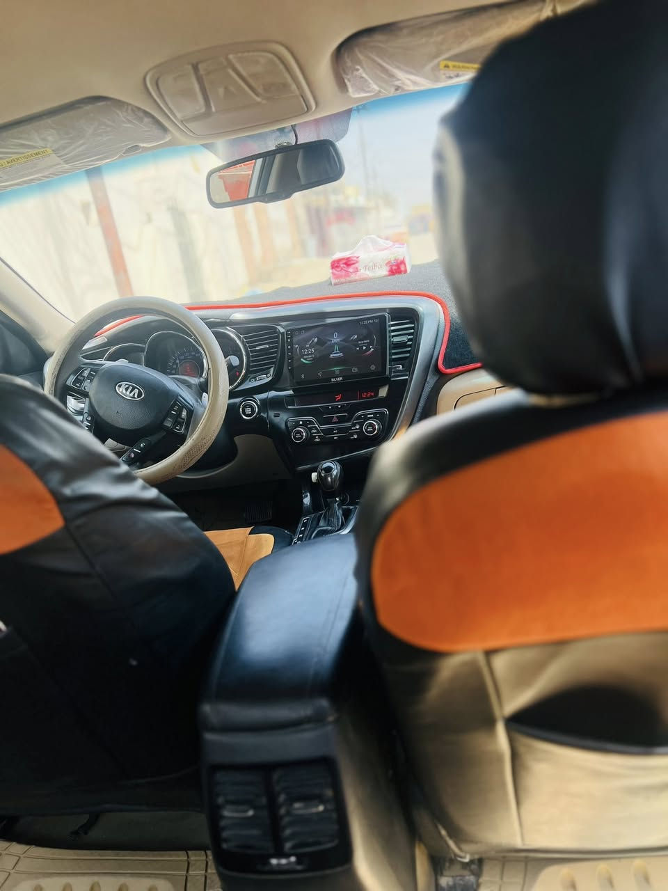 سلام عليكم اوبتيما موديل 13 خليجي
فول مواصفات عدا لفتحة
محرك 2400 
كامرة وحساسات 
رقم اربيل 
تريد وكالة تريد تحويل 
سيارة كفالة من صبغ وضربة 
فقط بنيد مفتوح وراد نفسة لبلادي ورصعات خفيفة بجوملغ الامي اليمن ما مبينات
كير محرك كفالة 
مكان ديوانية مركز
***********
