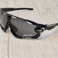 اكسسوارات شخصية • للبيع